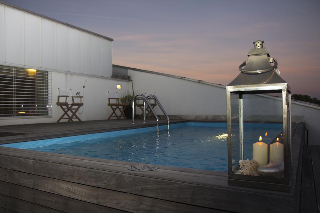 Pavi Apts Ljubljana - Private Rooftop Swimming Pool Bilik gambar